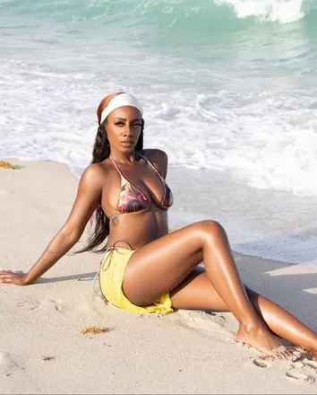 OnlyFans cuenta ebonyastrology header 2