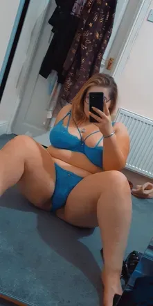 OnlyFans account  sexycurvygirl98 avatar 1