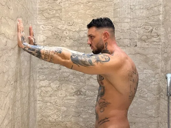 OnlyFans cuenta alexismattioni header 2