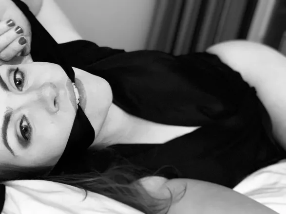 OnlyFans cuenta v1x3nj header 2