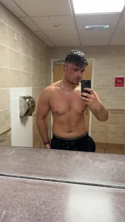 OnlyFans cuenta alphamechan1c header 2