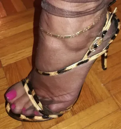OnlyFans account  nylons_secrets1 avatar 1