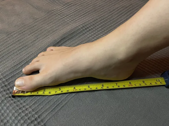 OnlyFans cuenta thefootqueen69420 header 2