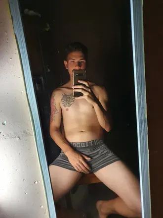 OnlyFans cuenta macho6997 avatar 1