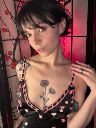 OnlyFans cuenta garden_of_lilith avatar 1