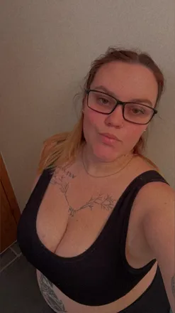 OnlyFans cuenta adawn99 header 2
