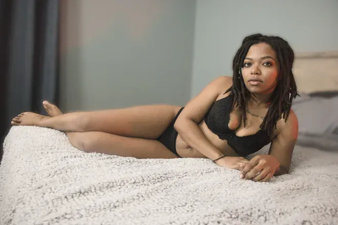 OnlyFans cuenta holliesky header 2