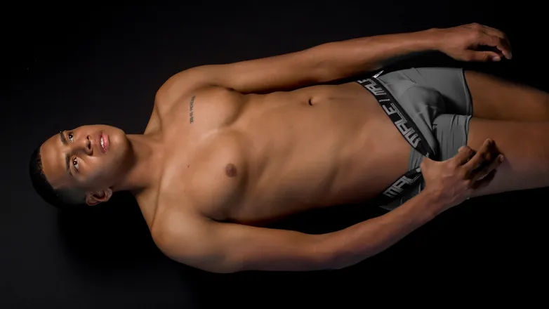 OnlyFans cuenta gerardomenahen header 2