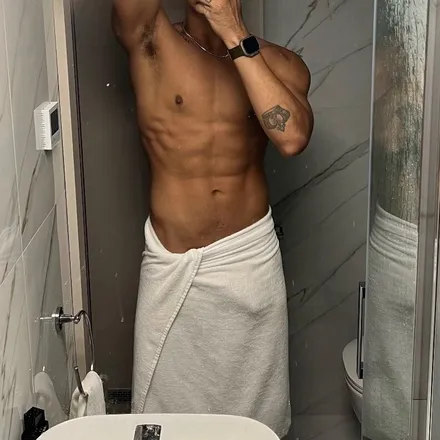 OnlyFans cuenta freed23 header 2