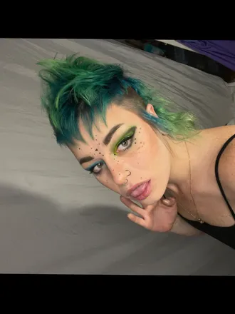 OnlyFans cuenta mikittyy header 2