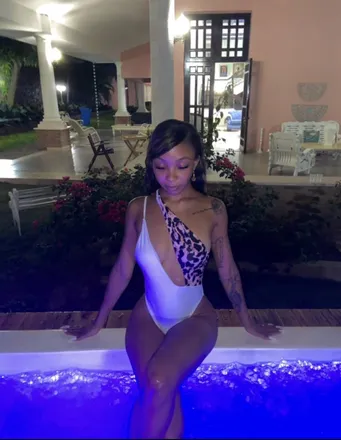 OnlyFans account  aannagreenn header 2