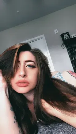 OnlyFans cuenta poppycarmine avatar 1