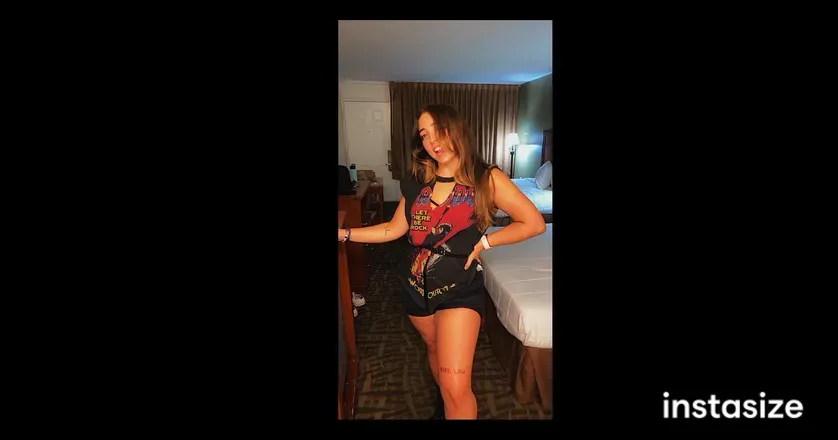 OnlyFans cuenta peachykika header 2