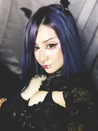 OnlyFans account  lucybleufree avatar 1
