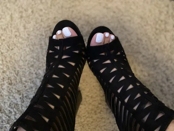 OnlyFans cuenta prettyfeet018 avatar 1