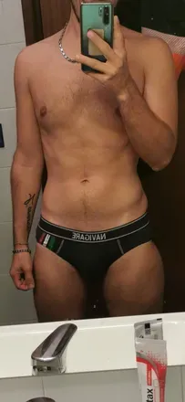 OnlyFans cuenta italiancouple28and29year avatar 1