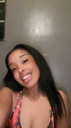 OnlyFans account  shesshe header 2