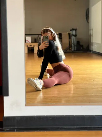 OnlyFans cuenta laylalangston header 2