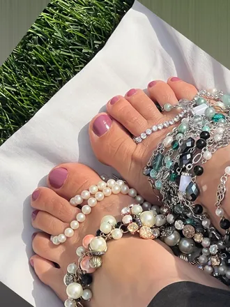 OnlyFans account  pimpedouttoesies header 2