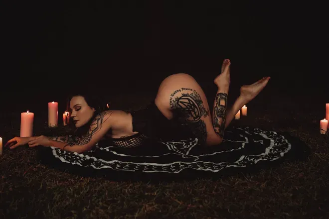 OnlyFans cuenta kxdy.erxn header 2