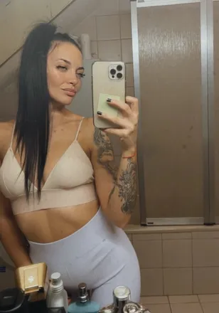 OnlyFans cuenta u188012321 header 2