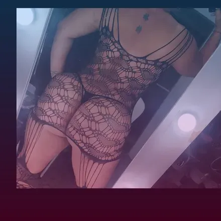 OnlyFans account  linach8 avatar 1