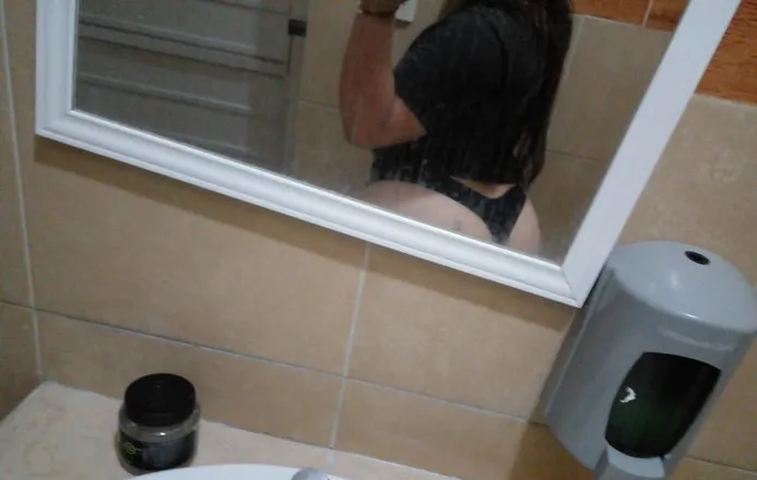 OnlyFans account  aledome header 2