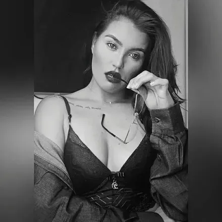 OnlyFans cuenta bellajessi avatar 1