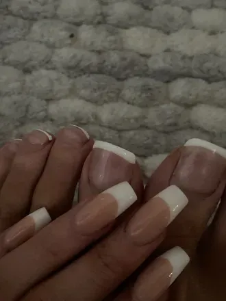 OnlyFans account  prettytoesfeetx avatar 1