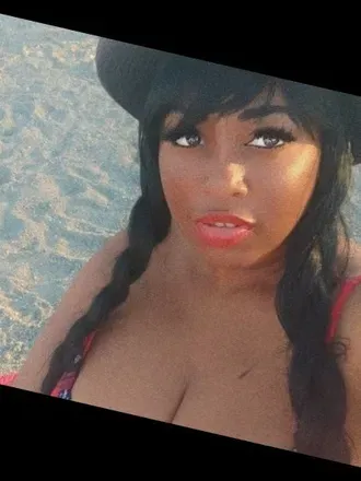 OnlyFans account  junebug97 avatar 1