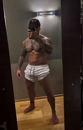 OnlyFans cuenta lewisxxx69 avatar 1