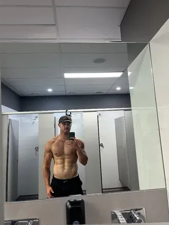 OnlyFans cuenta hungkiwi09 avatar 1