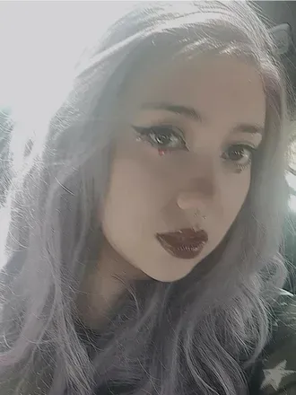 OnlyFans cuenta polaroidpeach avatar 1