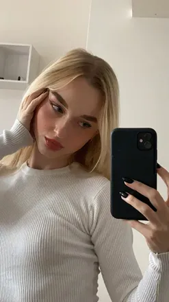 OnlyFans cuenta urgoddesslaura avatar 1