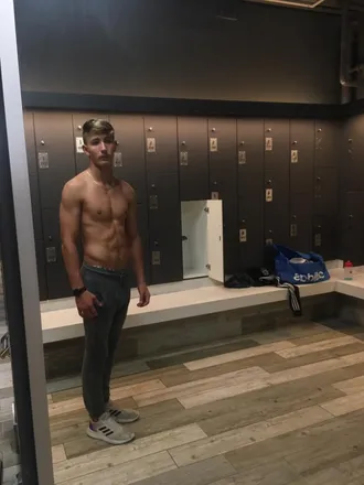 OnlyFans cuenta zeus-xv header 2