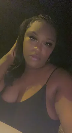 OnlyFans cuenta b-chocolate header 2