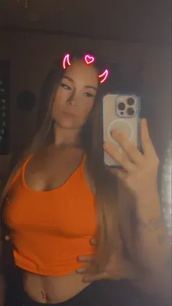 OnlyFans cuenta kinkykamy avatar 1