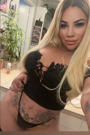 OnlyFans of diosamuller