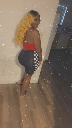 OnlyFans cuenta mochanayy header 2