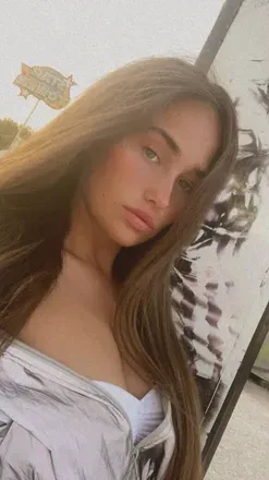 OnlyFans account  romina.iuliaa avatar 1