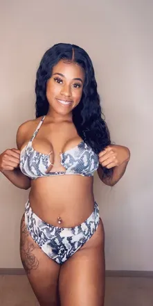 OnlyFans cuenta hotgirlkyra avatar 1