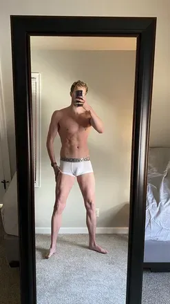 OnlyFans cuenta hotboynextdoor avatar 1