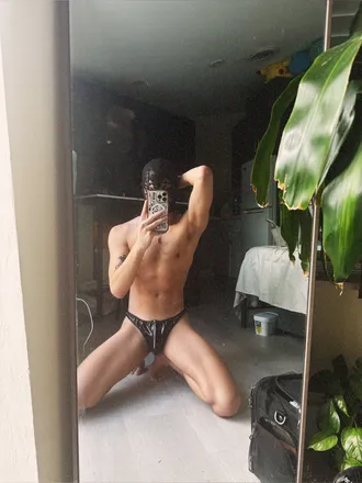 OnlyFans cuenta cristiancocks header 2