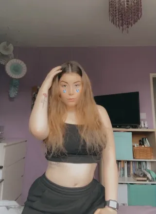 OnlyFans cuenta leah.19 header 2