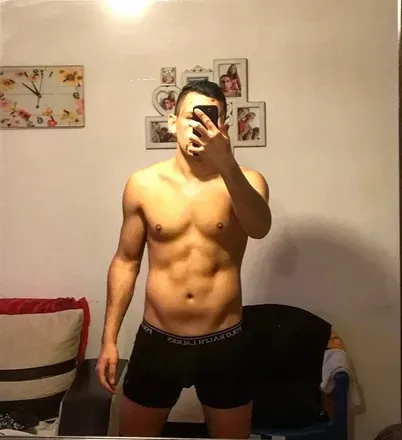 OnlyFans cuenta shy.guy.bg avatar 1