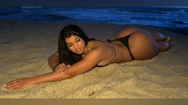 OnlyFans account  juliadbulks header 2