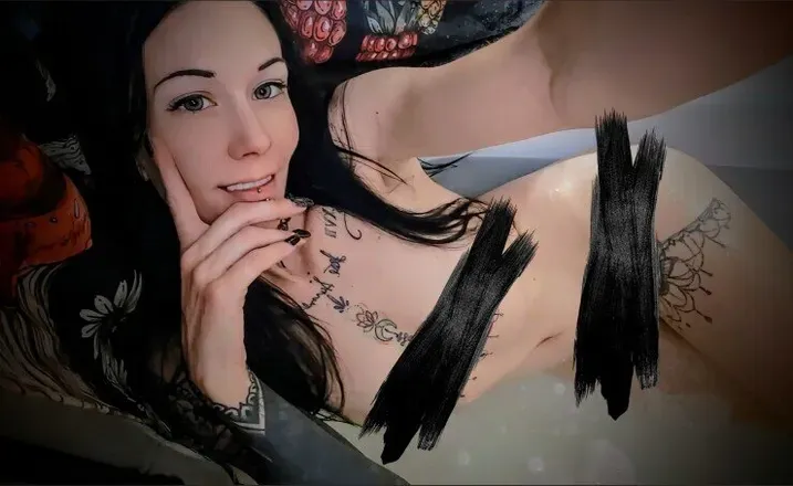 OnlyFans cuenta misskittymarie header 2