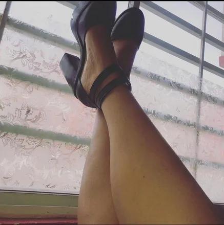 OnlyFans cuenta curvylica header 2