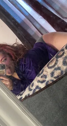 OnlyFans cuenta kikithemilf header 2