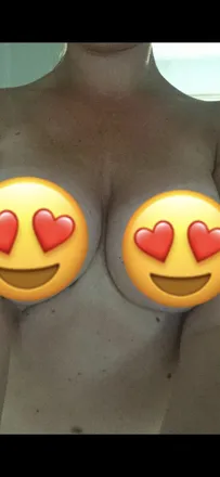 OnlyFans account  katflap2 header 2